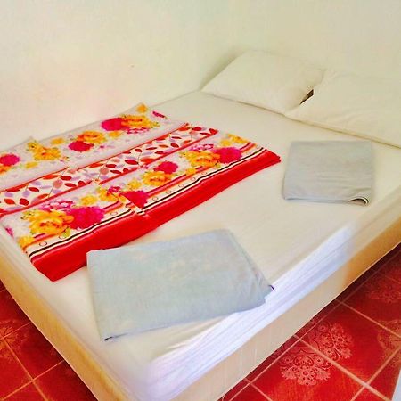Bung House Hotell Phi Phi-øyene Eksteriør bilde