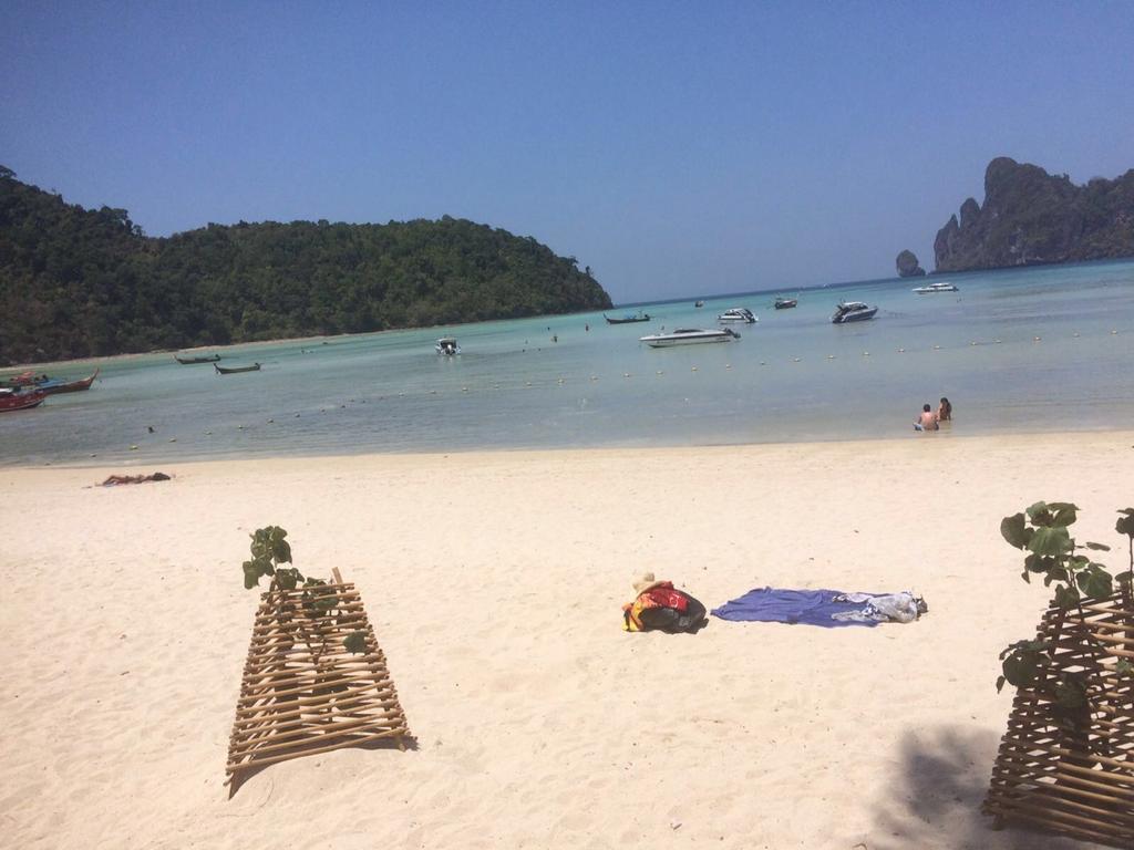 Bung House Hotell Phi Phi-øyene Eksteriør bilde