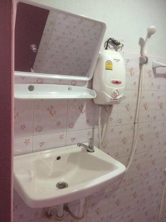 Bung House Hotell Phi Phi-øyene Eksteriør bilde