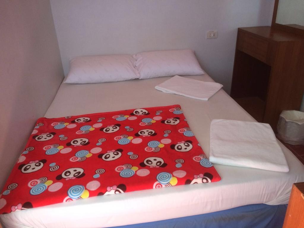 Bung House Hotell Phi Phi-øyene Eksteriør bilde