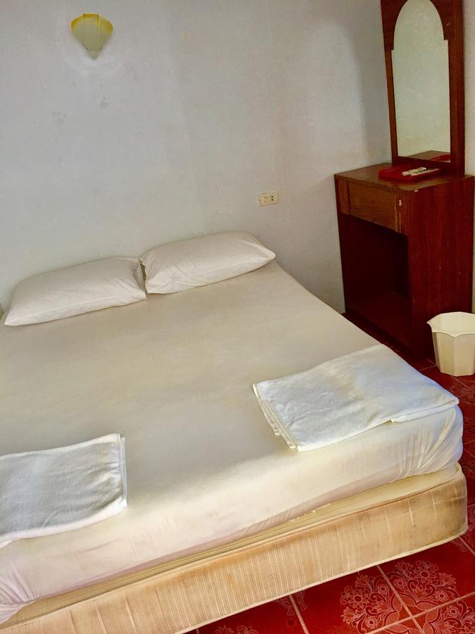 Bung House Hotell Phi Phi-øyene Eksteriør bilde
